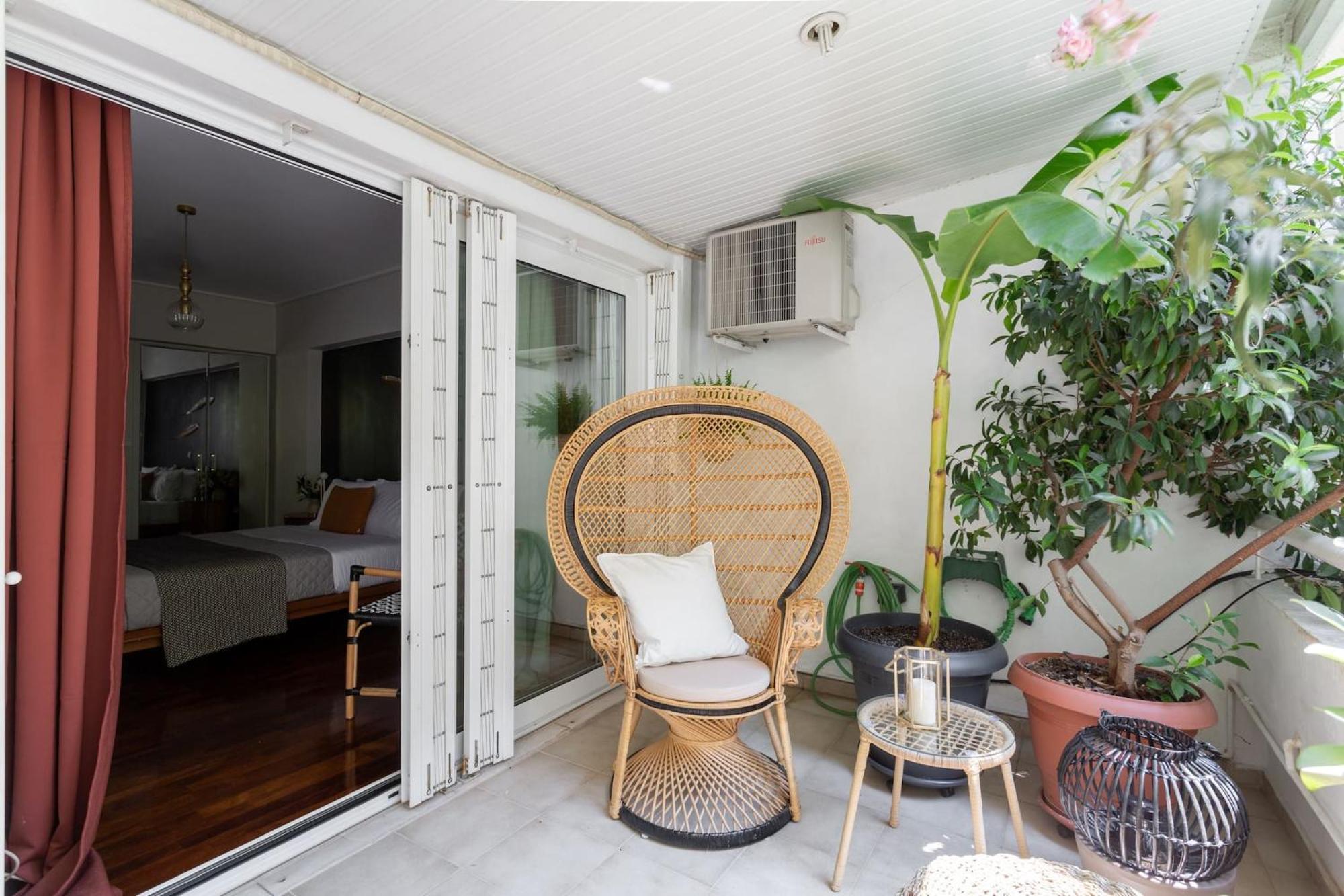 Fresh Detailed Stylish Apartment At Acropolis Athena Bagian luar foto